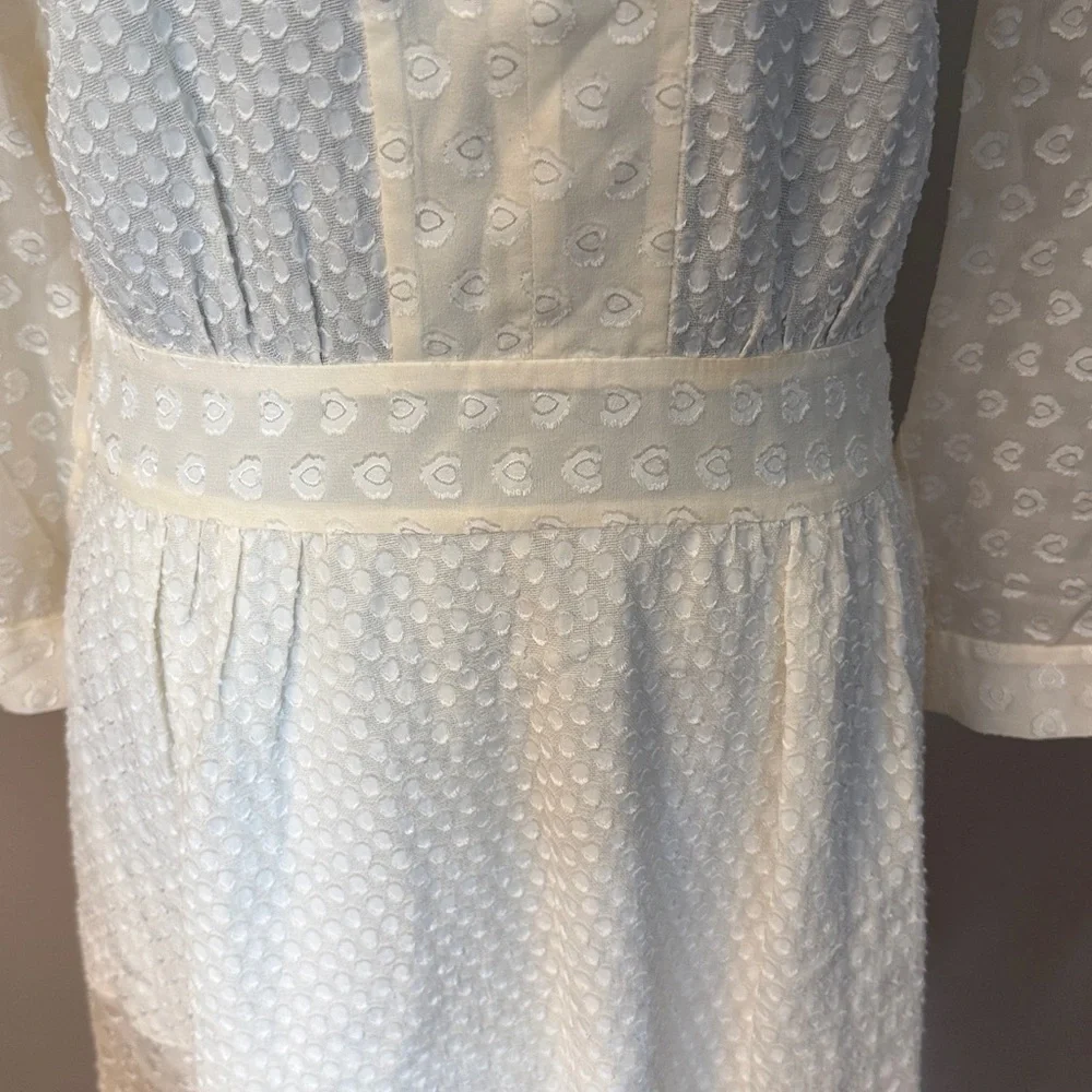 Tory Burch Ivory Swiss Dot Dress Size 8. Excellent condition. Side zipper .